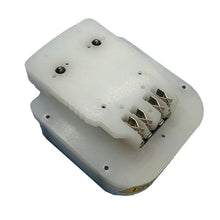 Load image into Gallery viewer, Makita 18V to DeWalt 20V Battery Adapter (Polypropylene)
